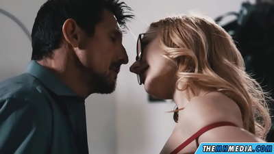 أعلى فتاة الإباحية